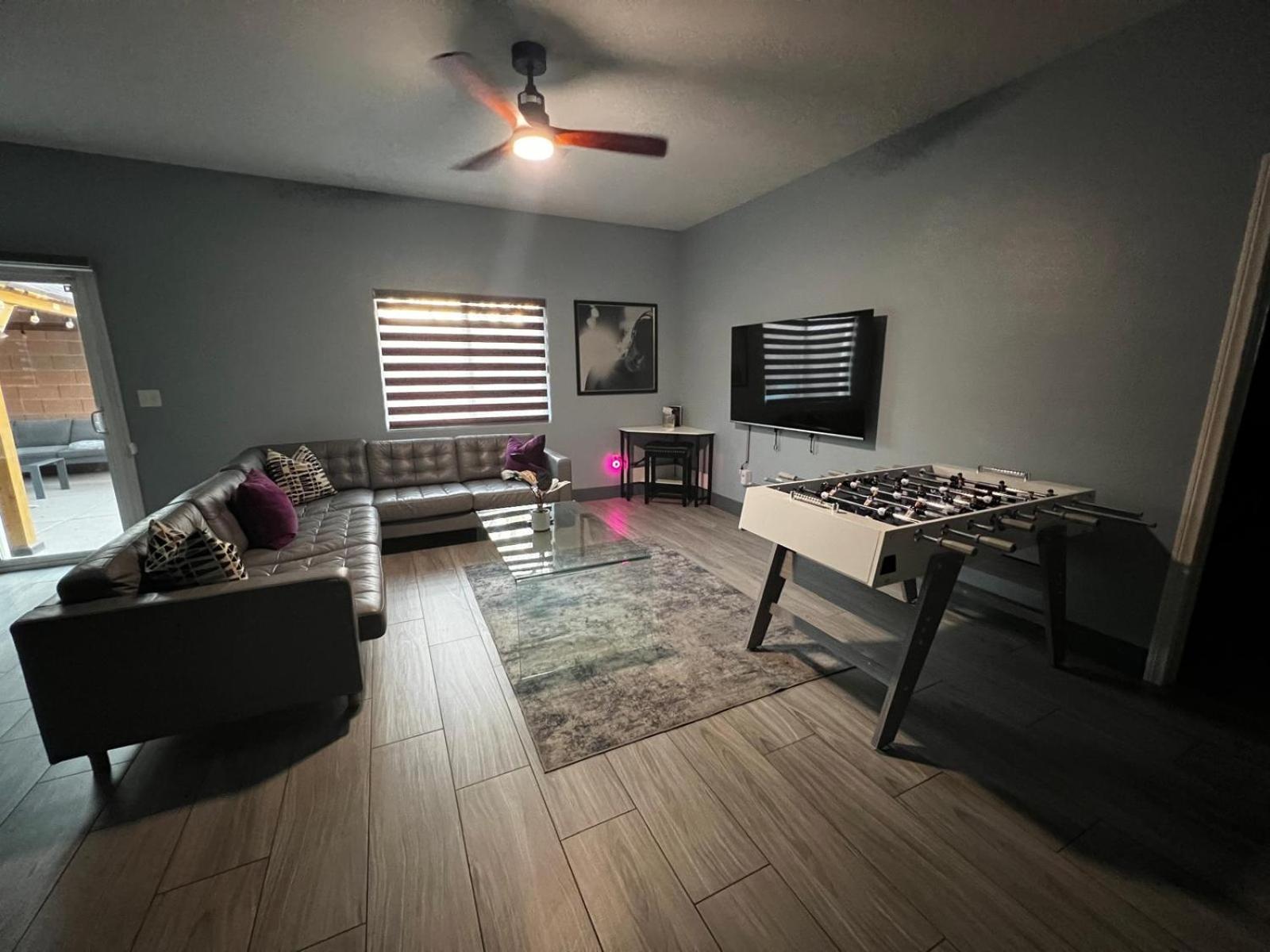 Family Friendly Contemporary House With Pool Villa *