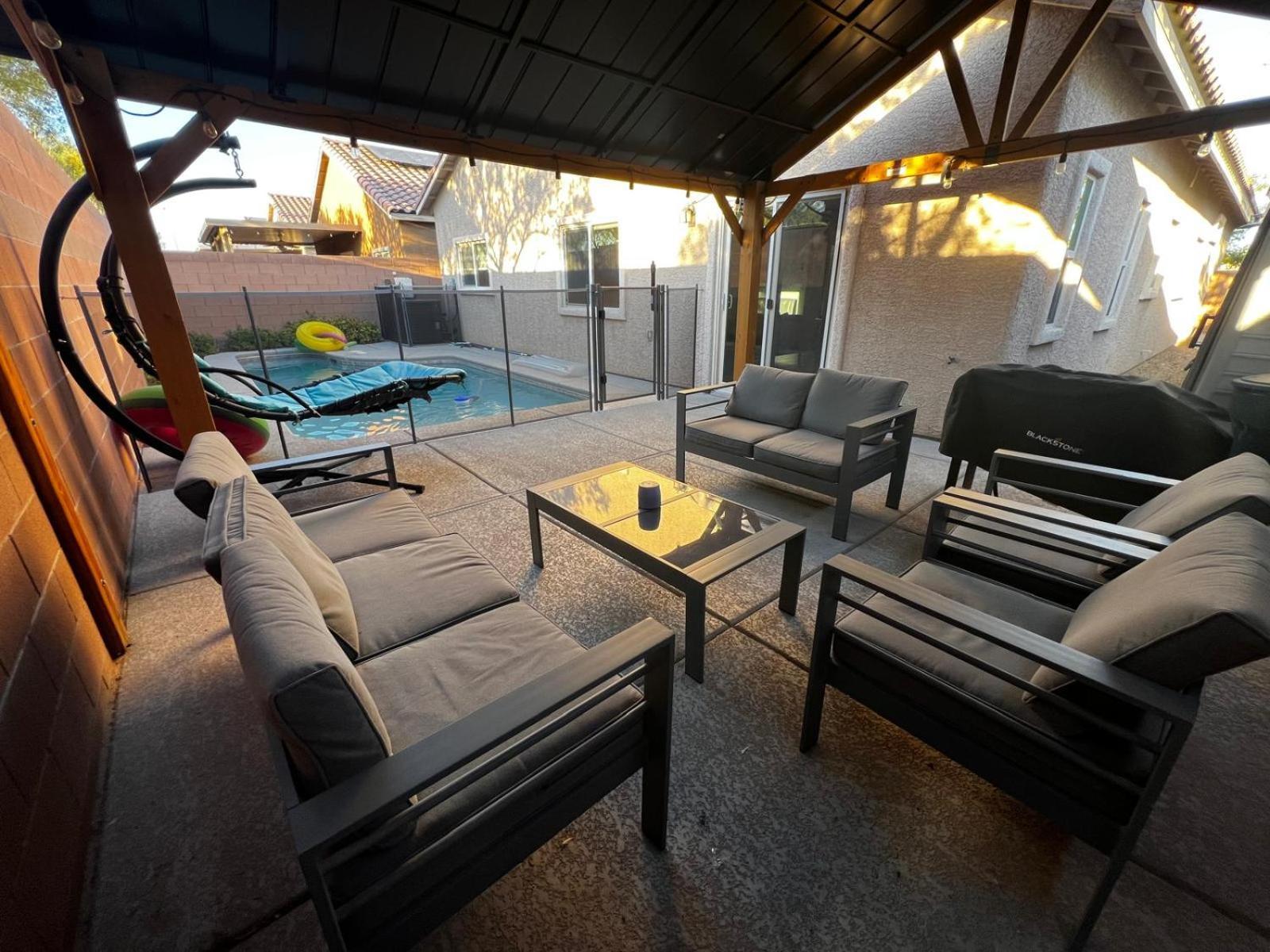 Family Friendly Contemporary House With Pool *