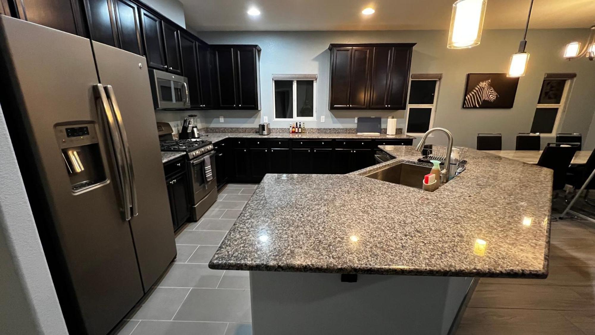 Family Friendly Contemporary House With Pool Las Vegas